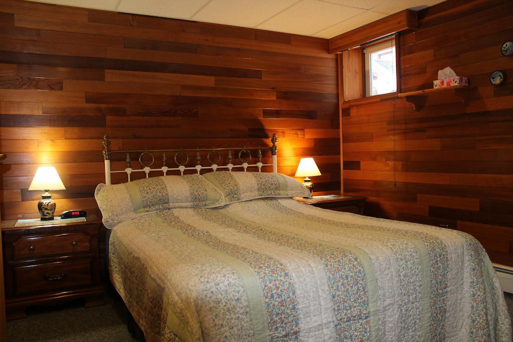 Celtic Haven Hotel Jasper National Park Buitenkant foto